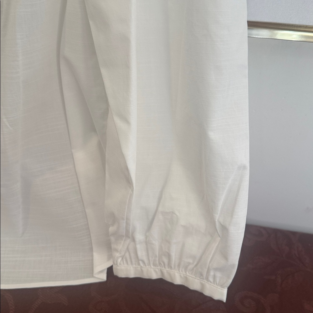 Vince Elegant White Women's Top. Ladies 1X - Picture 8 of 15